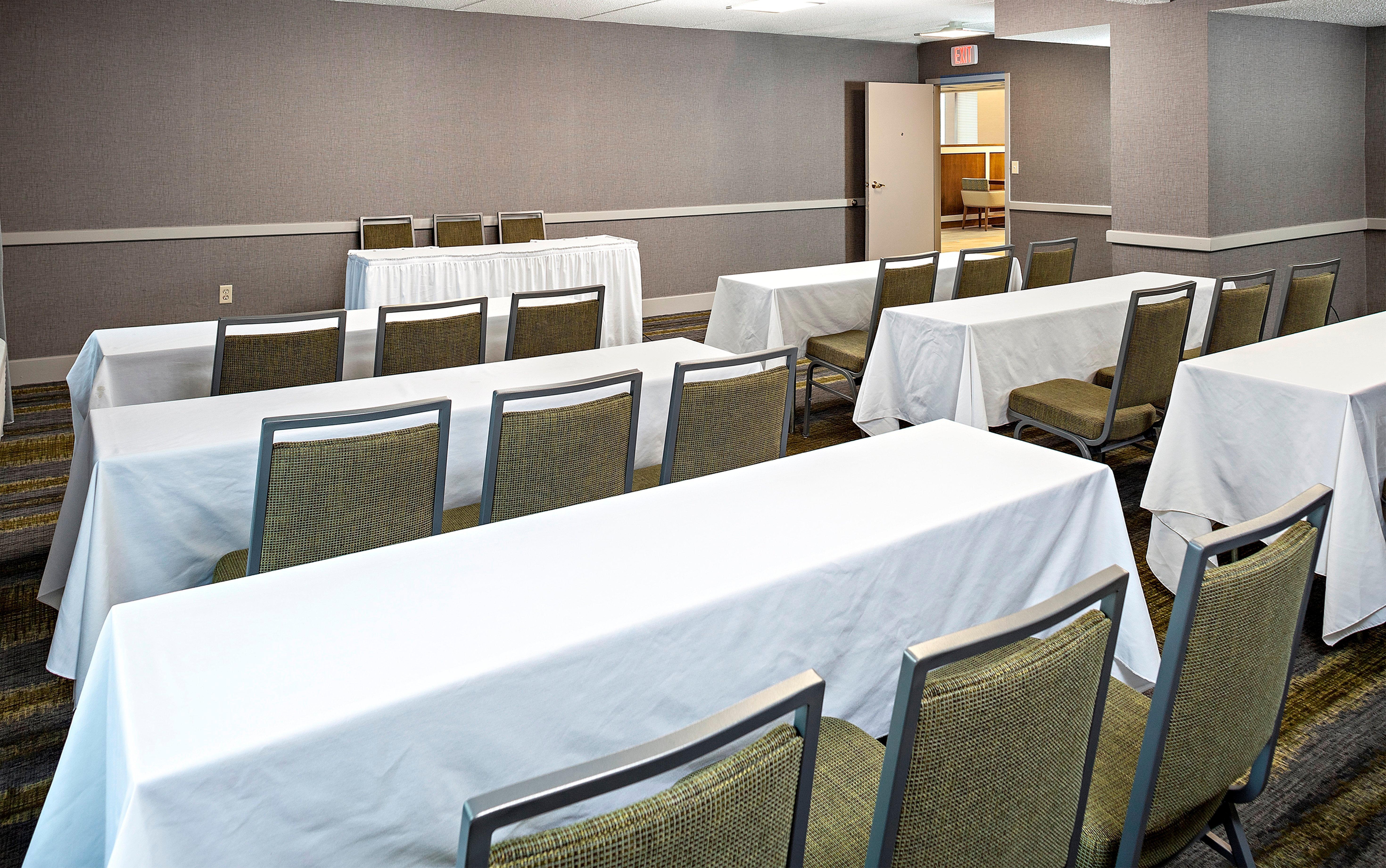 Holiday Inn Salem By Ihg Екстер'єр фото