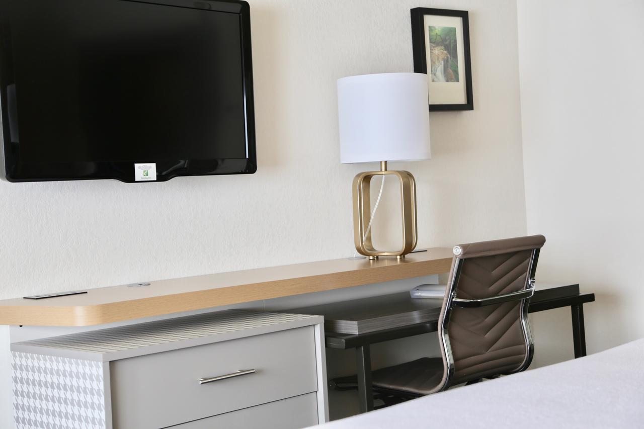 Holiday Inn Salem By Ihg Екстер'єр фото
