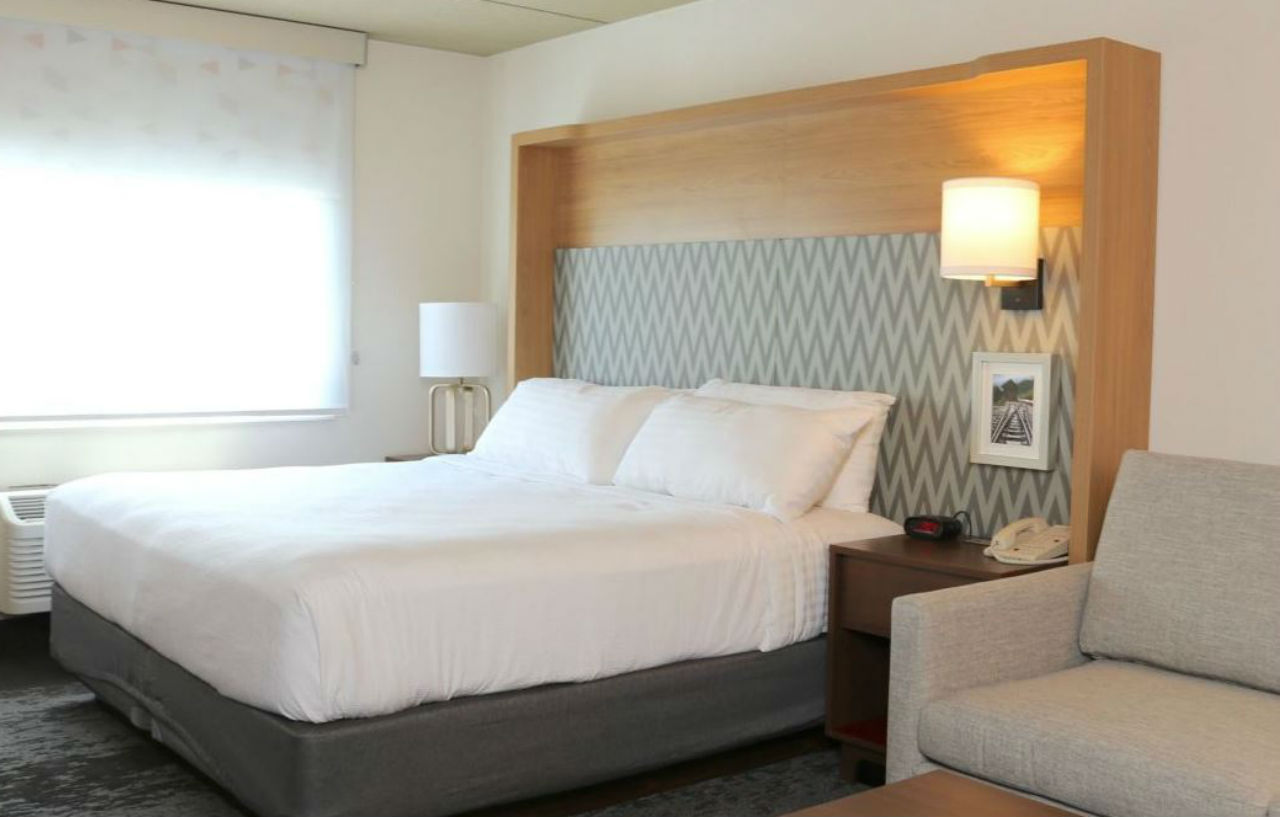 Holiday Inn Salem By Ihg Екстер'єр фото